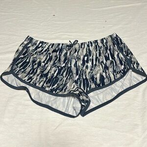 Under Armour loose Fit Comfy Shorts